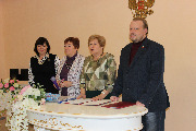 А.В. Пинаев чествует тулячек в День Матери в органах ЗАГС Пролетарского округа